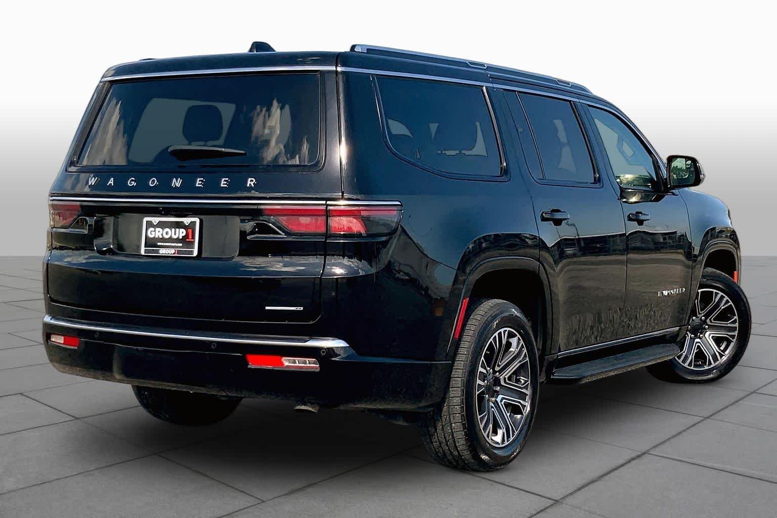 Used 2024 Diamond Black Crystal Pearlcoat Jeep Series II image 13