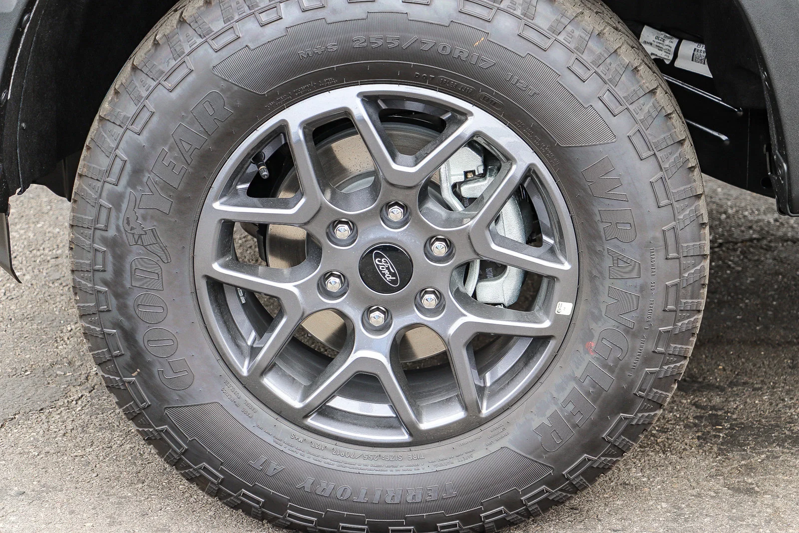 New 2026 Carbonized Gray Metallic Ford XLT image 11