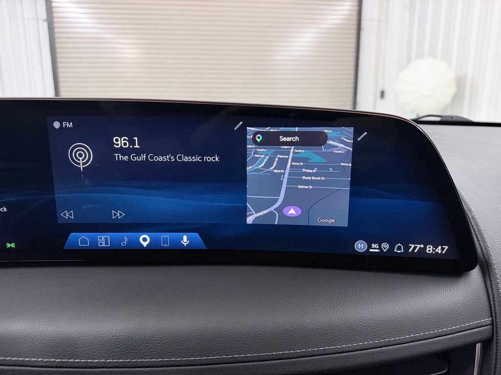 Used 2025 White Cadillac Premium Luxury image 22