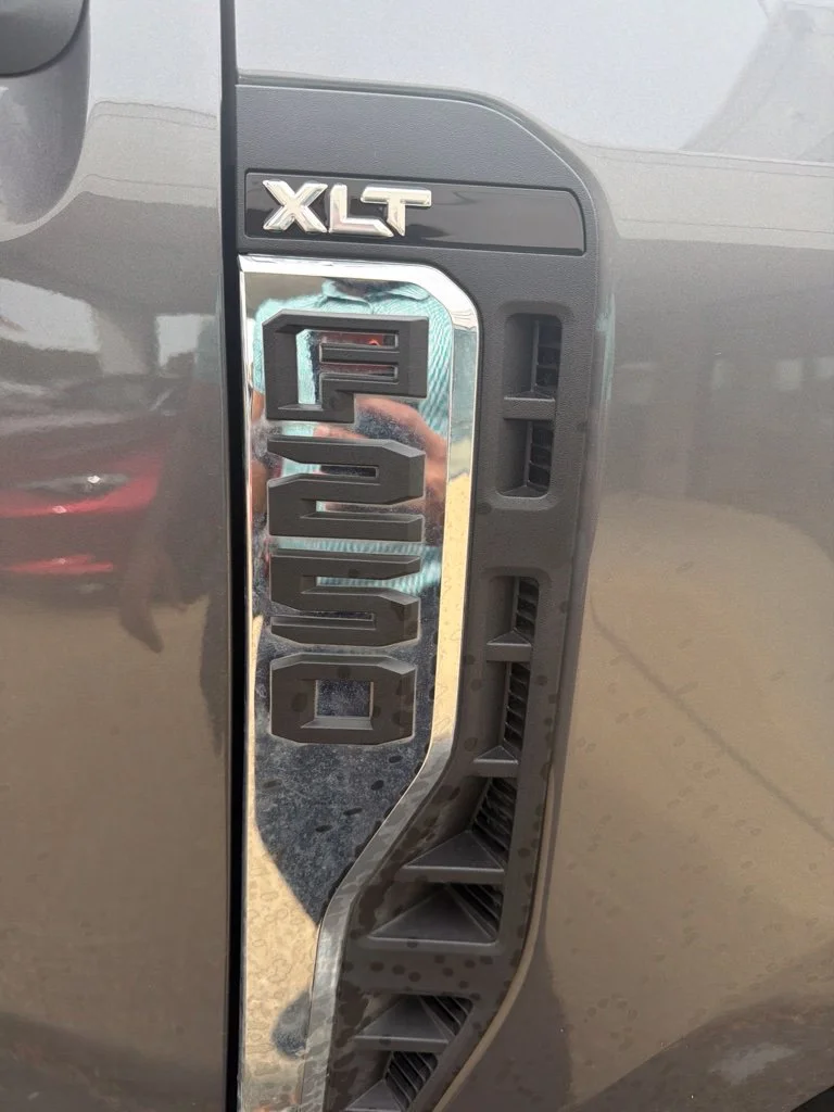 Used 2025 Gray Ford XLT image 10