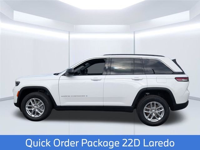 New 2026 Bright White Clearcoat Jeep Laredo image 2