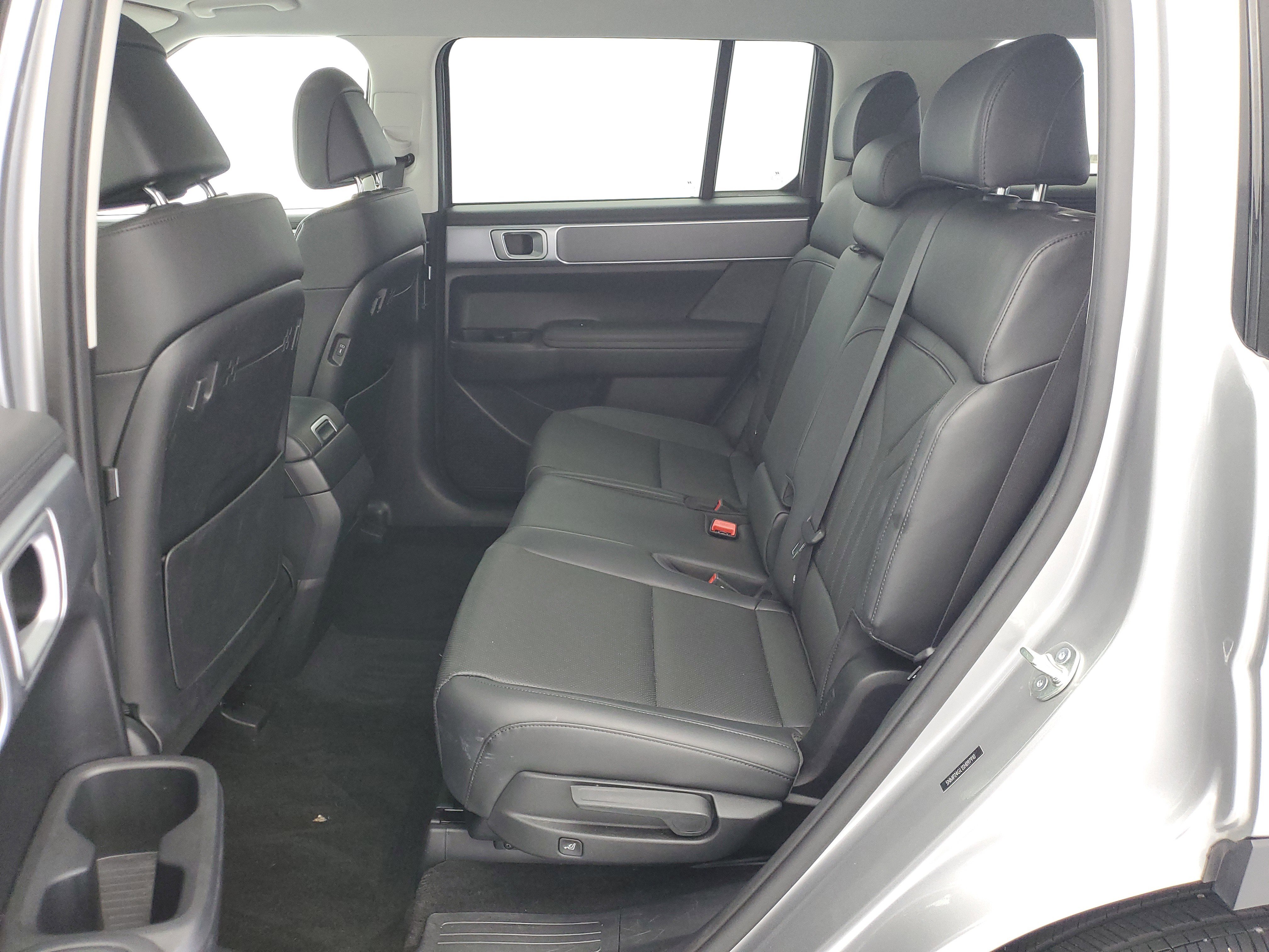 Used 2025 Shimmering Silver Hyundai SEL image 13