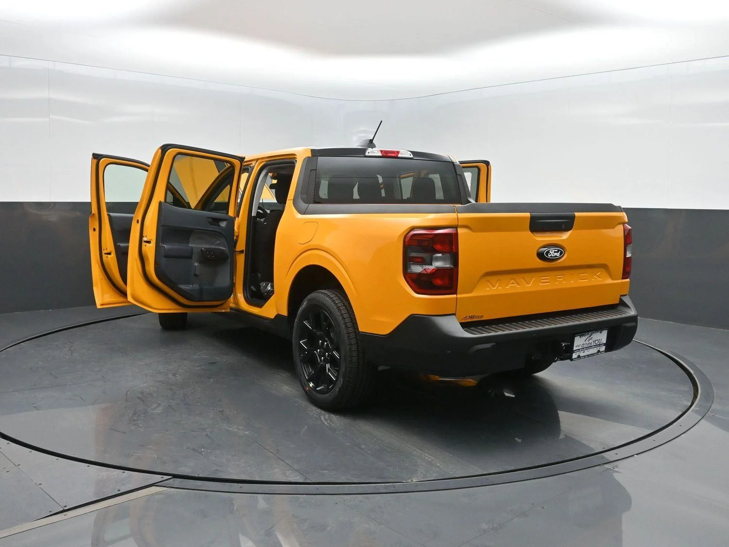New 2026 Orange Fury Metallic Tri-Coat Ford XLT image 45
