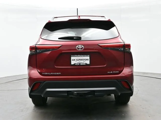 Used 2022 Ruby Flare Pearl Toyota XLE image 6