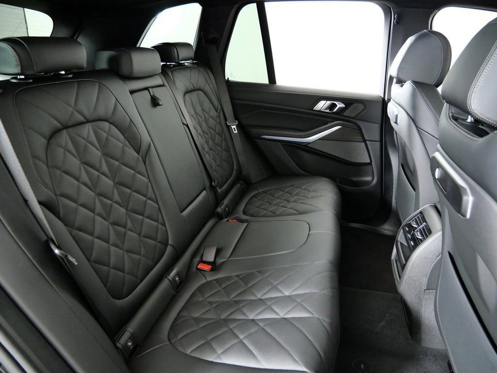 Used 2026 Black Sapphire Metallic BMW xDrive50e image 28