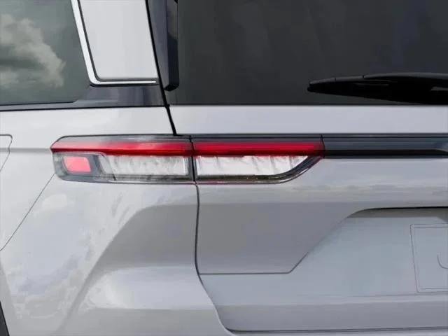 2025 Jeep Grand Cherokee Laredo - Photo 29