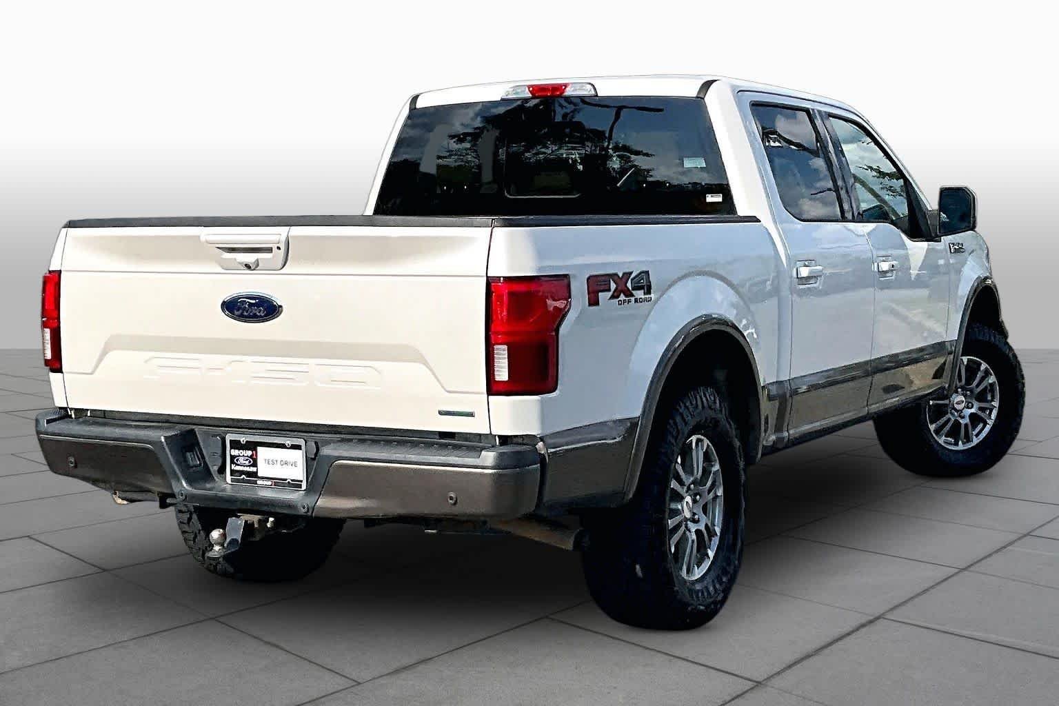 Used 2018 White Platinum Metallic Tri-Coat/Stone Gray Ford LARIAT image 13