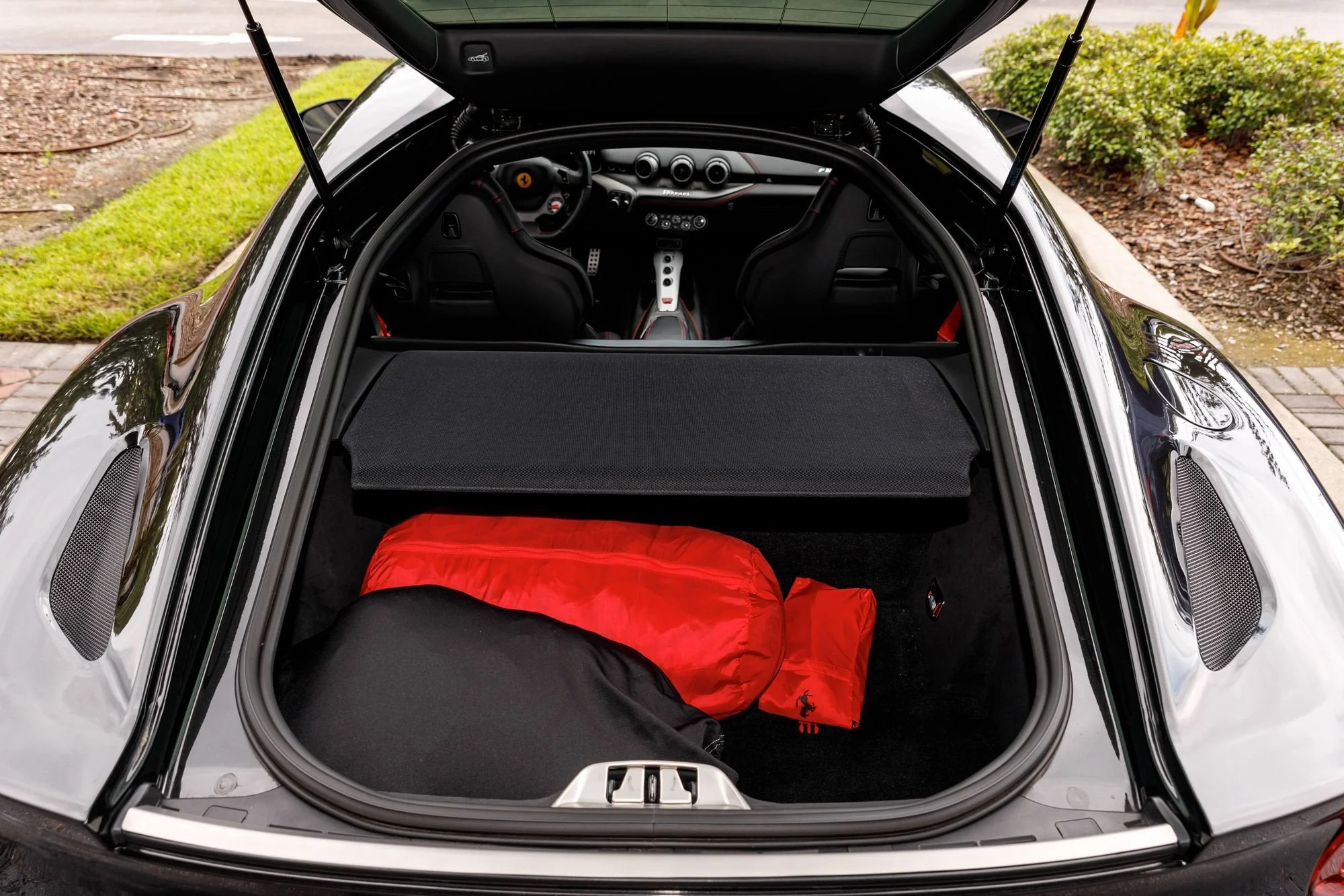 Used 2014 Nero Daytona Ferrari Berlinetta image 39