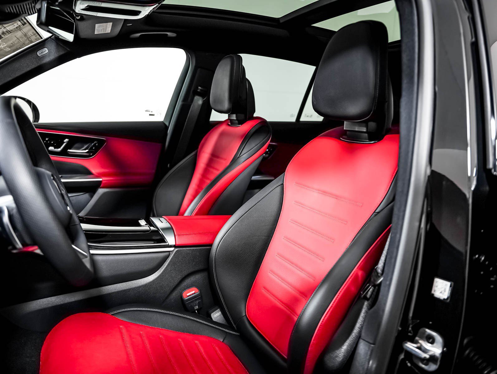 2026 Mercedes-Benz GLC Base - Photo 8