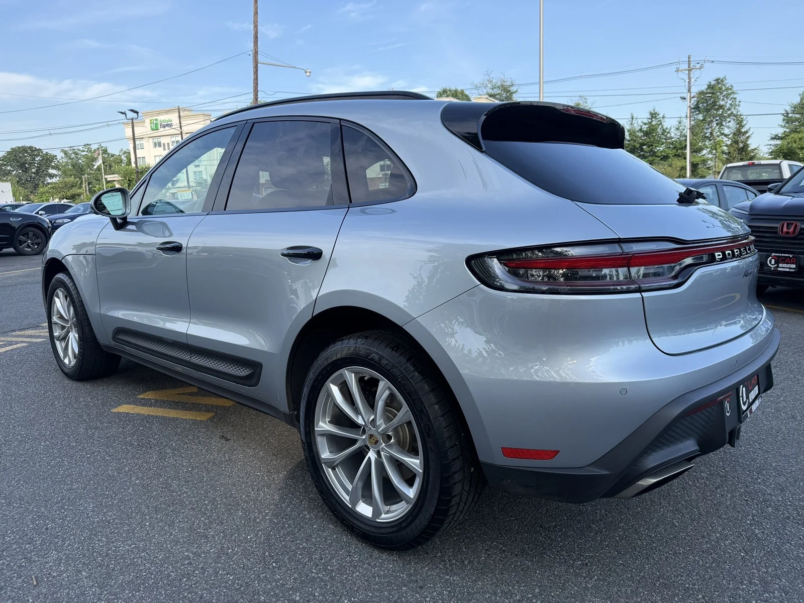 Used 2022 Dolomite Silver Metallic Porsche AWD image 4