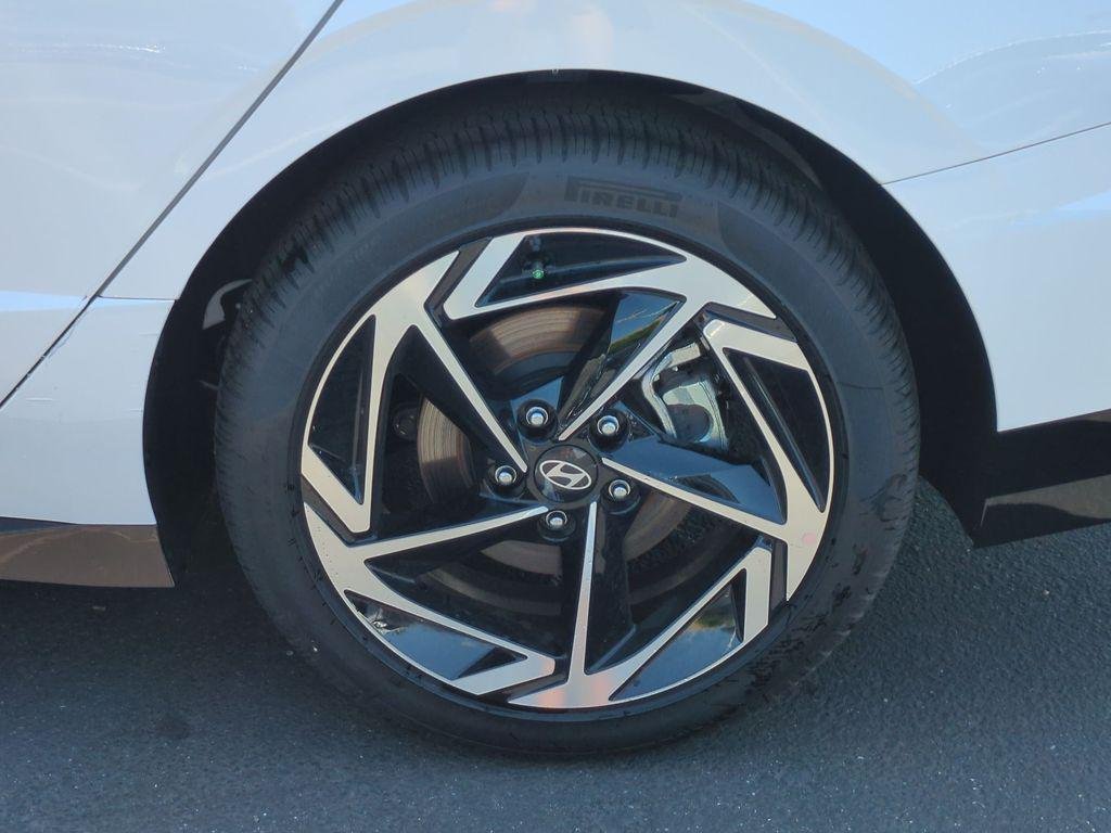 2026 Hyundai Sonata SEL - Photo 11