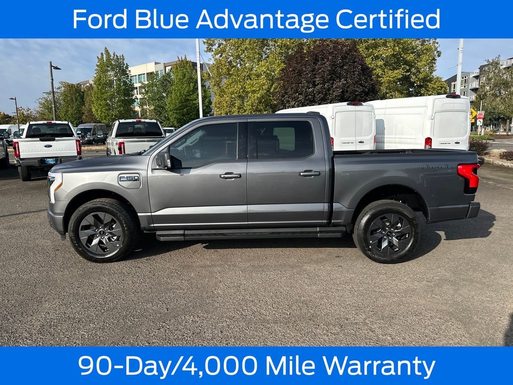 Used 2025 Gray Ford Flash image 4