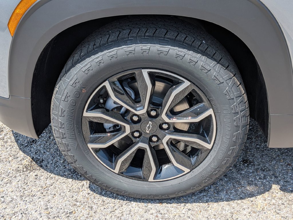 New 2026 Sterling Gray Metallic Chevrolet ACTIV image 11