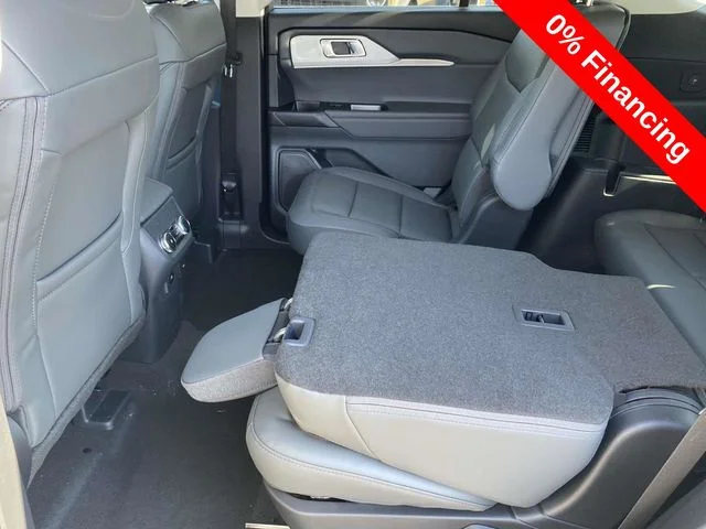 New 2026 Space White Metallic Ford Active image 5