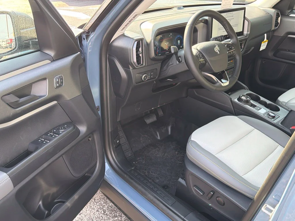 New 2026 Azure Gray Metallic Tri-Coat Ford Badlands® image 11