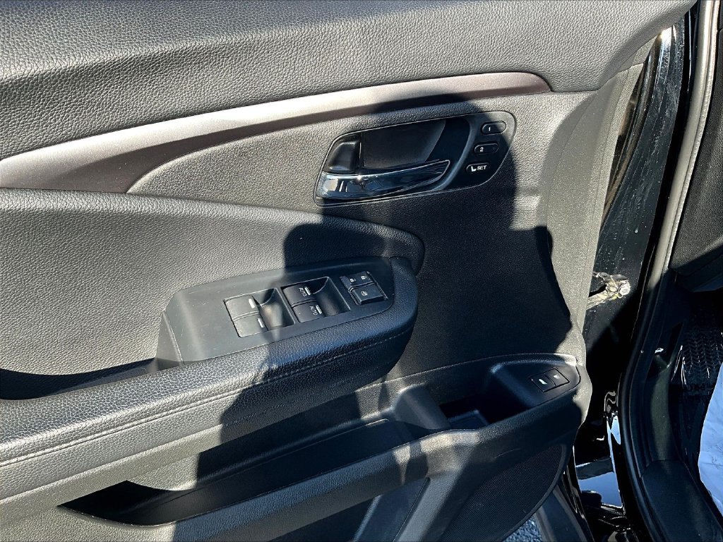 Used 2022 Black Honda Special Edition image 19