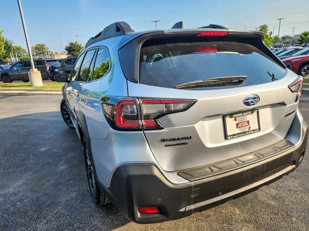 Used 2024 Silver Subaru Onyx Edition image 6