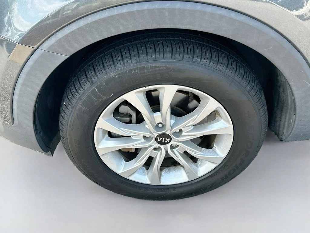 Used 2021 Grey Kia LX image 30