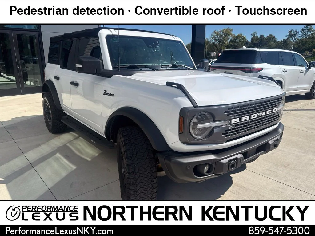 Used 2022 Oxford White Ford Badlands image 1
