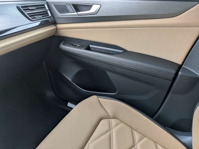 New 2026 White Volkswagen 2.0T SE w/Technology image 18
