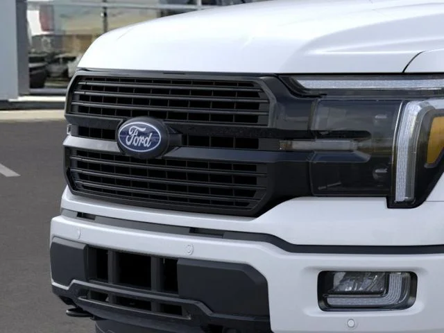 New 2026 Star White Metallic Tri-Coat Ford Platinum image 39