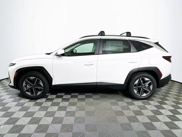 New 2026 White Hyundai SEL FWD image 2