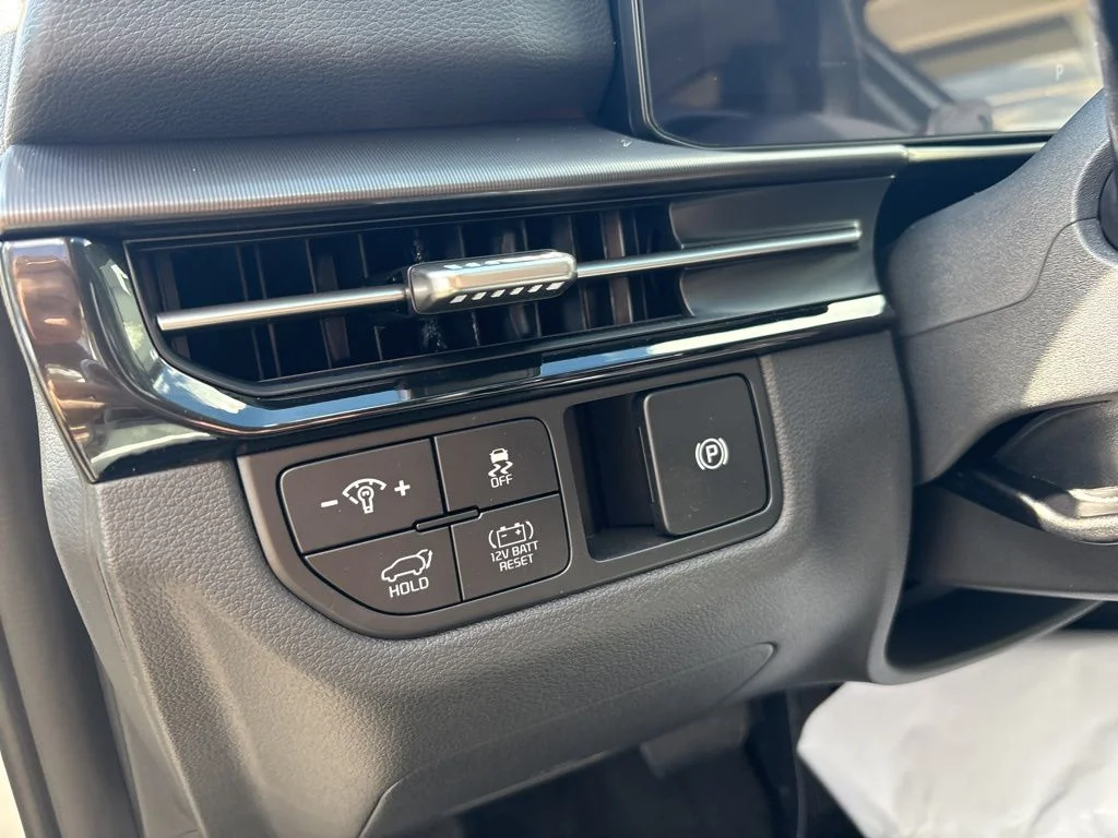 2026 Kia Sportage SX Prestige Hybrid - Photo 13