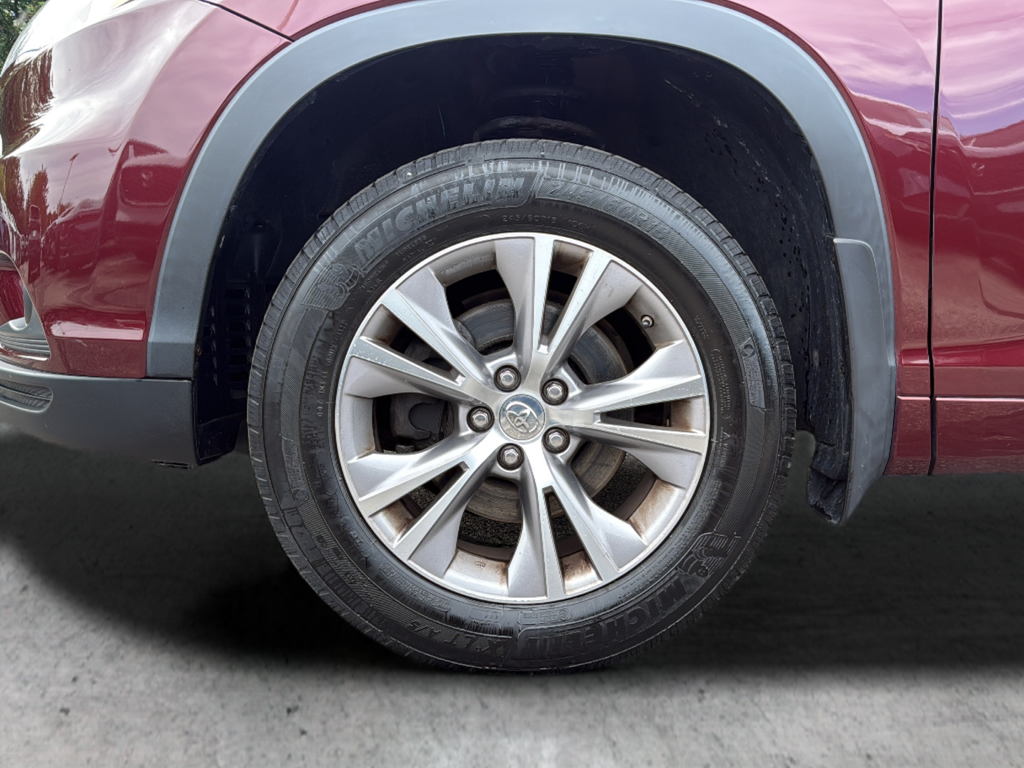 Used 2014 Red Toyota XLE V6 image 31