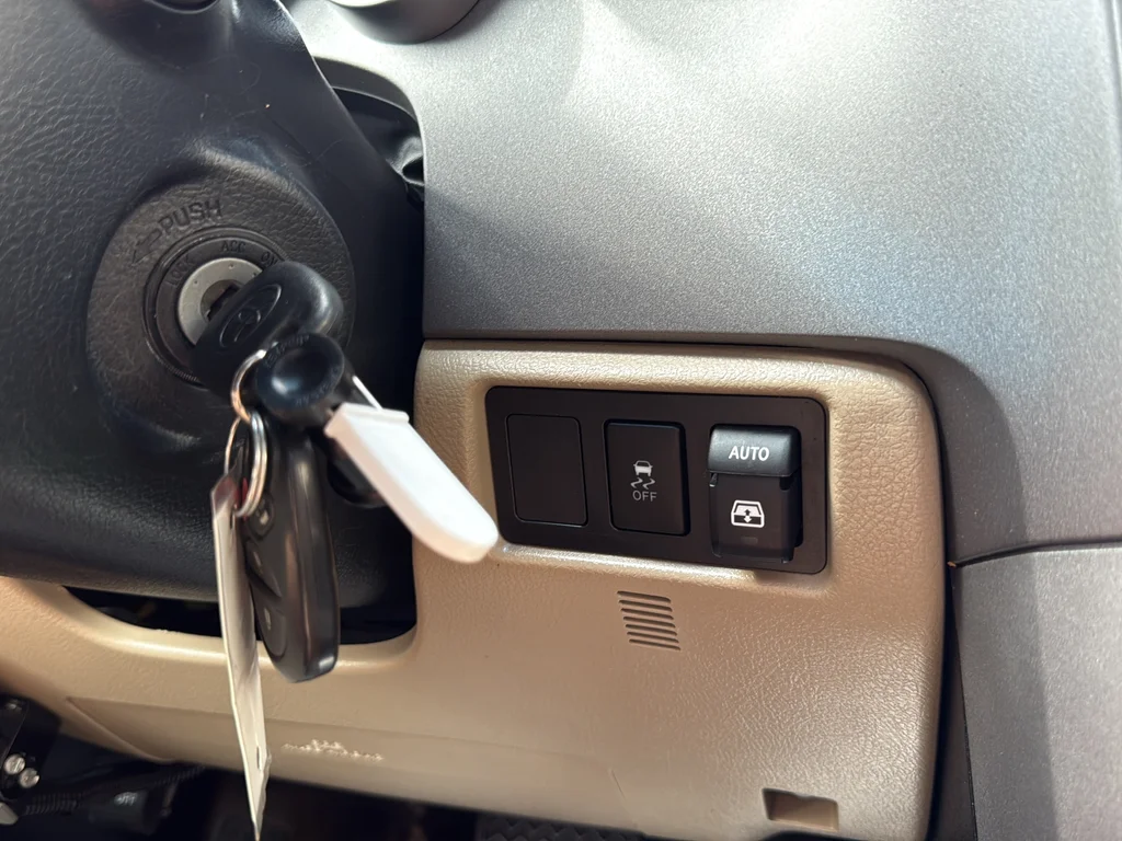 Used 2012 Black Toyota Limited image 29