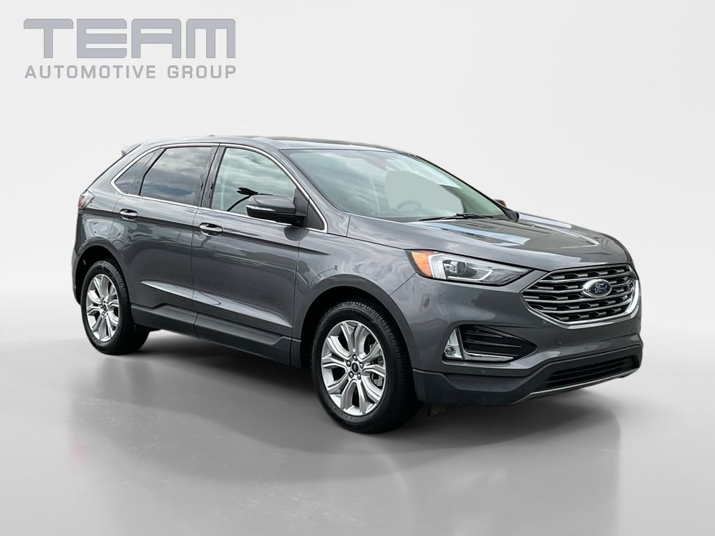 2021 Ford Edge Titanium's photo