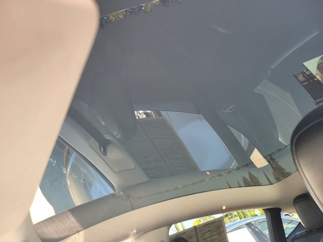 Used 2024  Tesla Long Range image 21