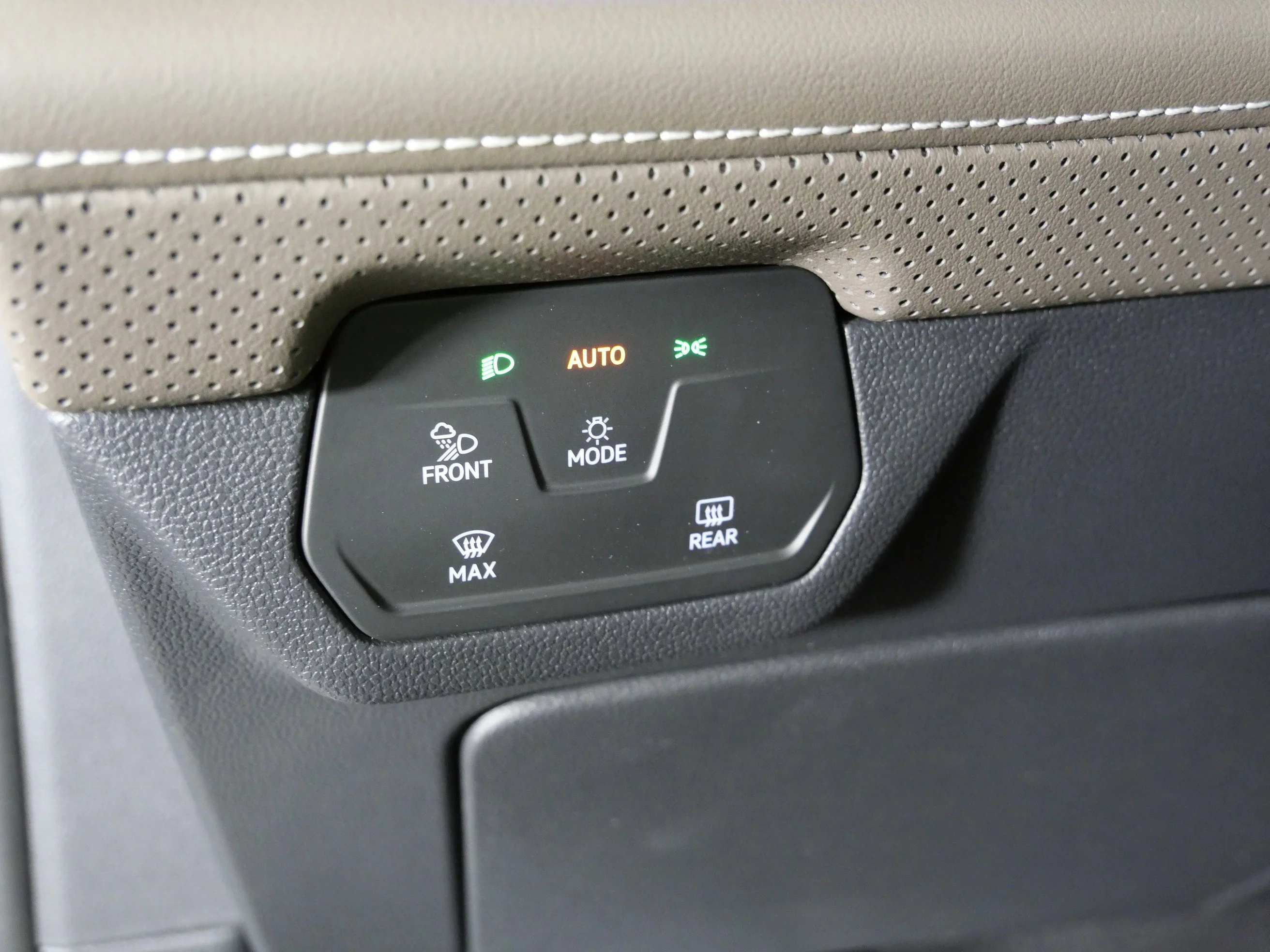 2026 Volkswagen Atlas SEL - Photo 25