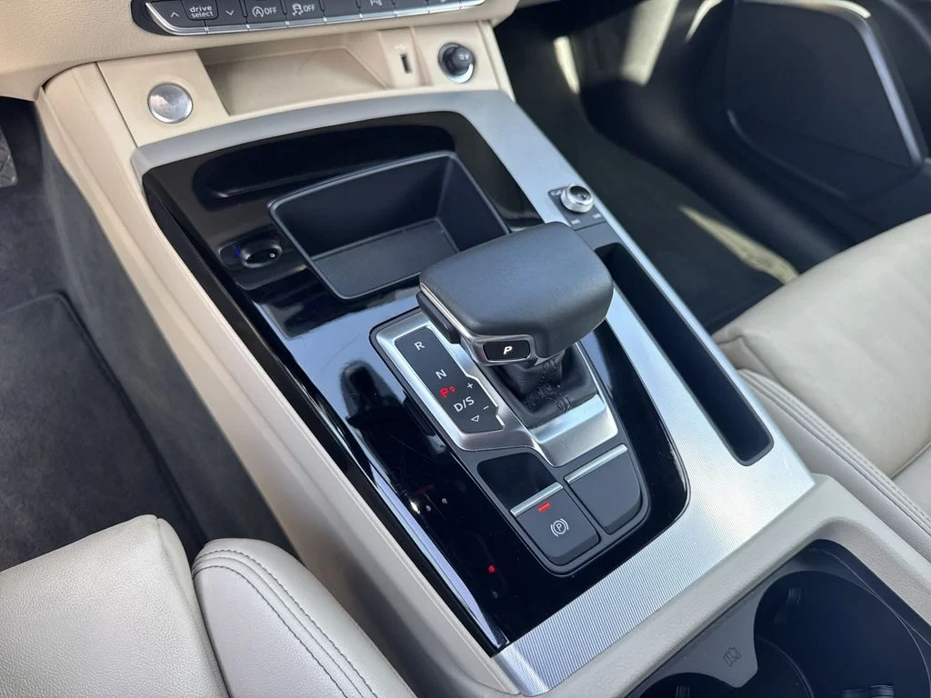 Used 2025 Silver Audi 45 S line Premium image 31