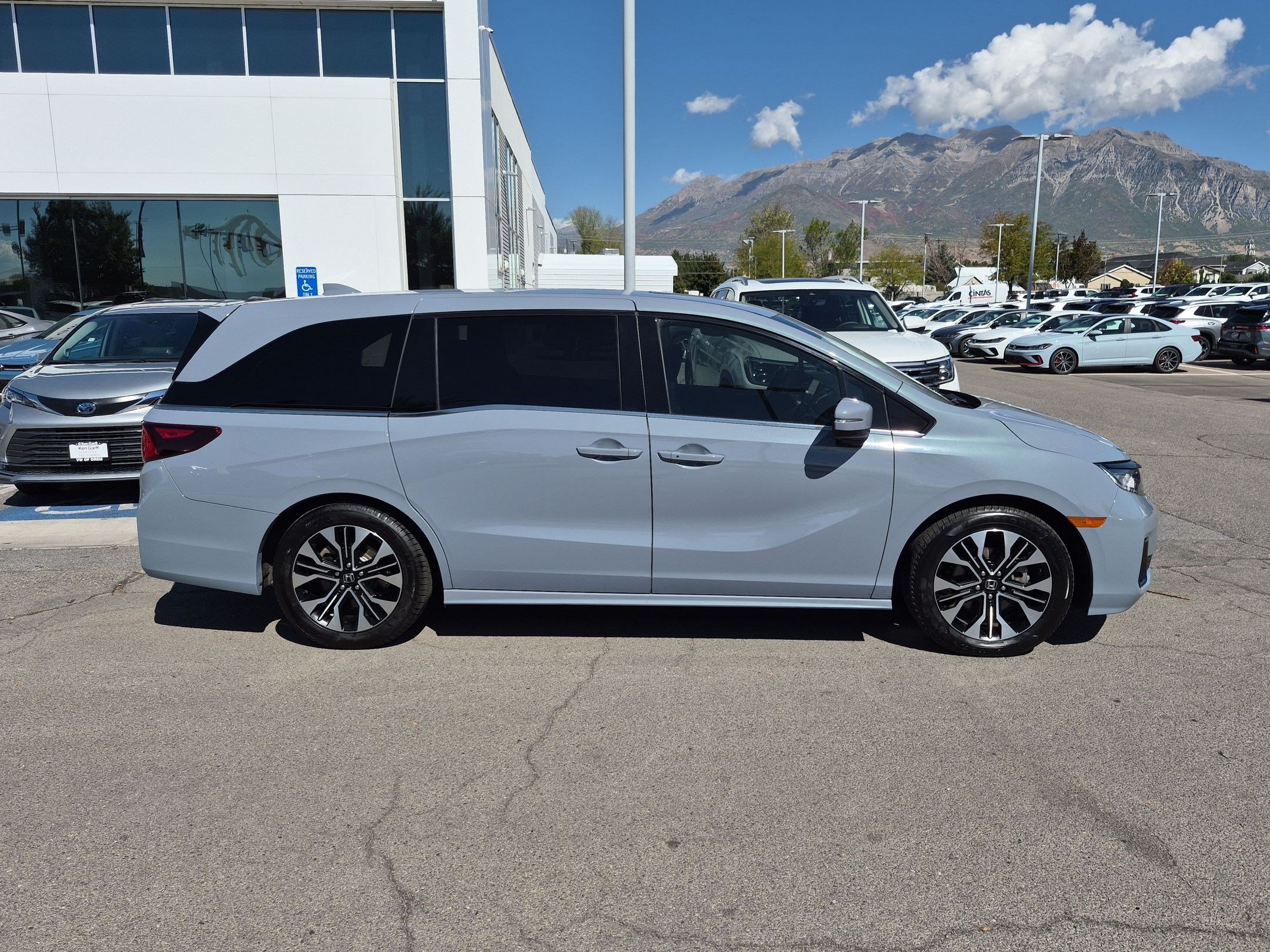 Used 2025 Modern Steel Metallic Honda Elite image 2