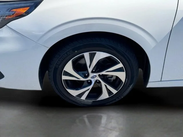Used 2023 White Subaru Base image 19