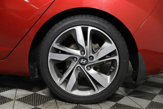 Used 2014 Red Hyundai Limited image 30