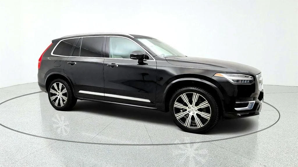 Used 2020 Onyx Black Metallic Volvo T6 AWD Inscription 6 Seater w/ Advanced Pkg image 3