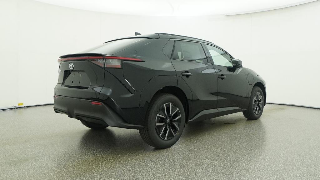 New 2026 Midnight Black Metallic Toyota XLE image 17