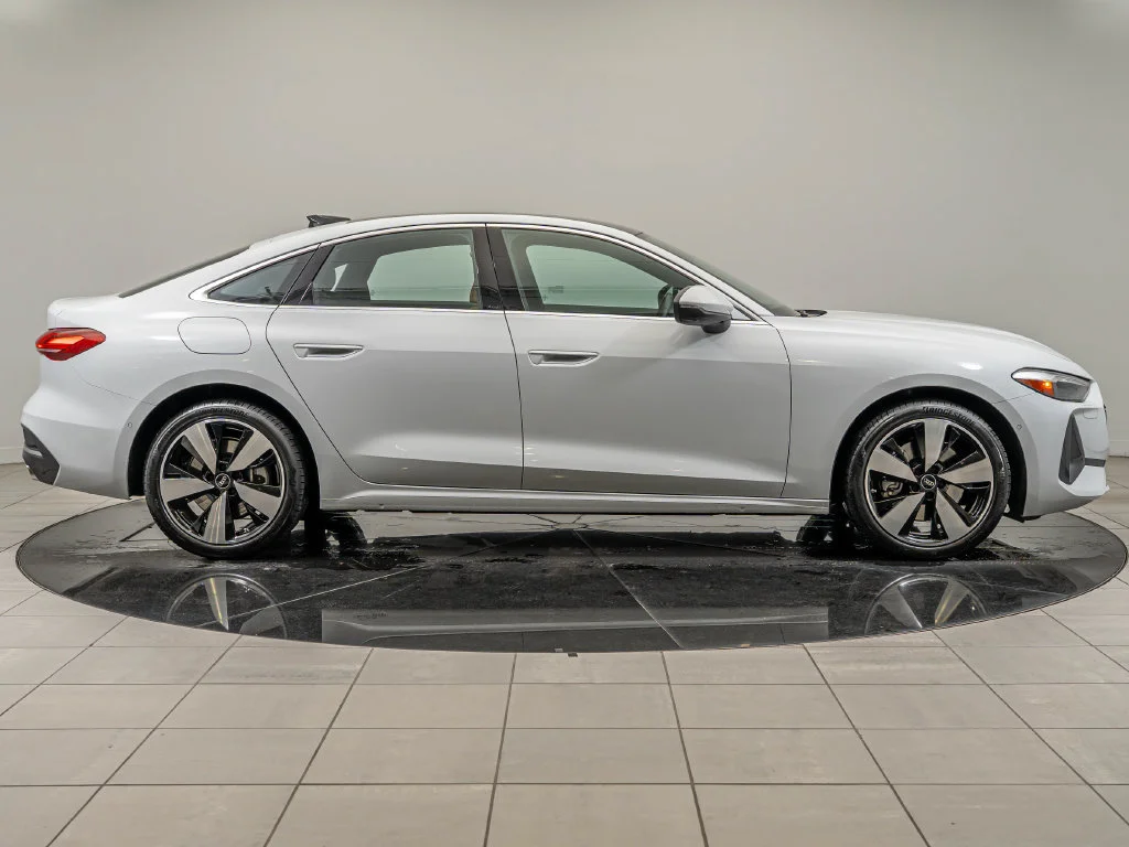 Used 2025 Glacier White Audi 2.0T Premium image 11