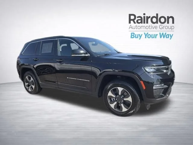 Used 2024 Diamond Black Crystal Pearlcoat Jeep 4xe image 1