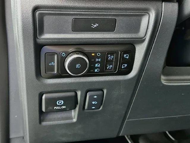 New 2026 White Ford Lariat image 23