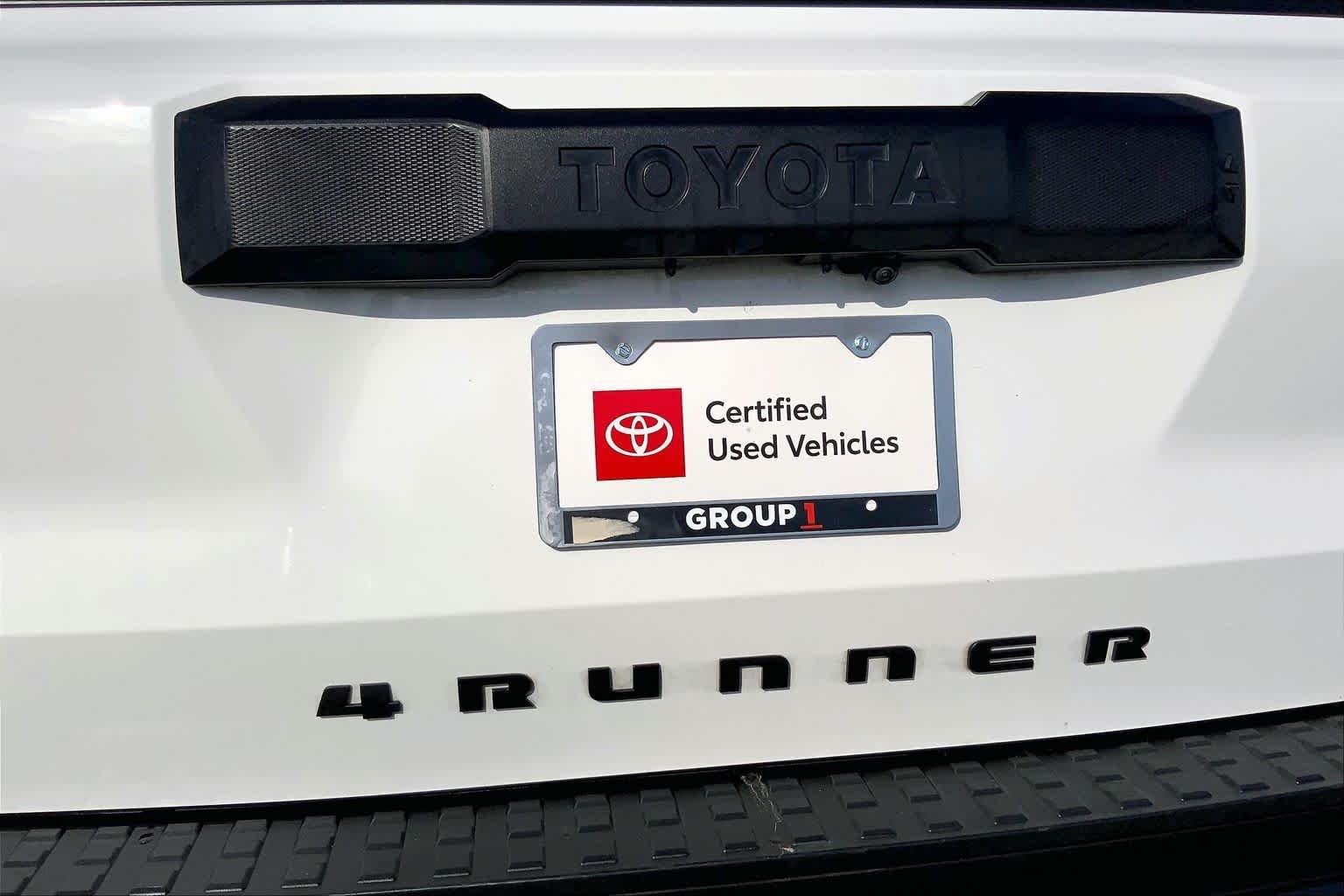 Used 2025 Ice Cap Toyota SR5 image 10