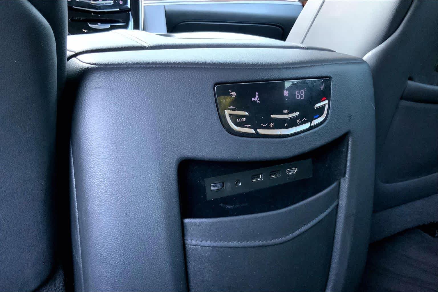 Used 2020 Shadow Metallic Cadillac Premium Luxury image 30