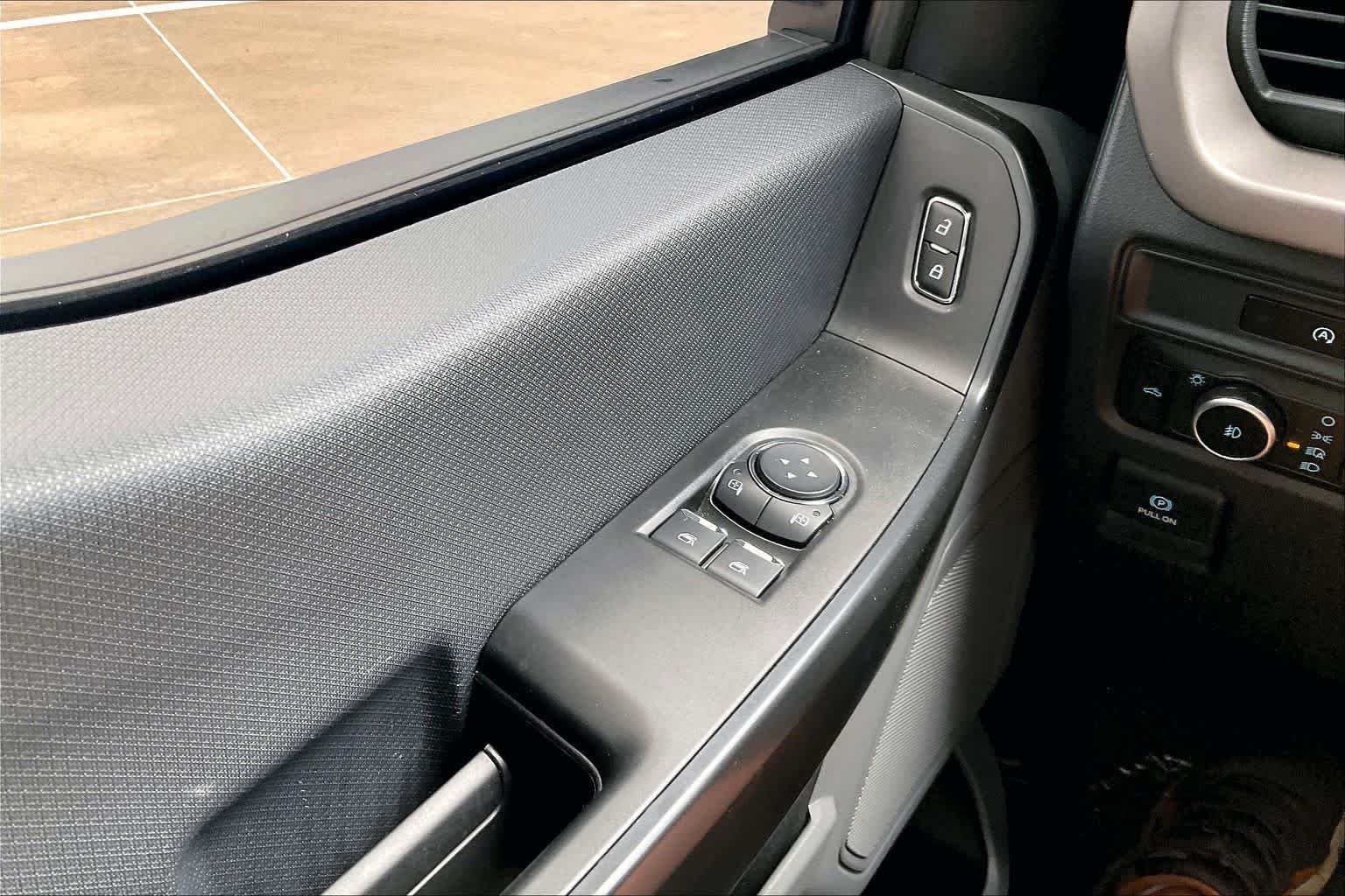 Used 2025 Agate Black Metallic Ford XL image 33