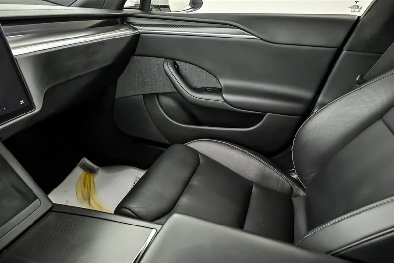 Used 2021 Pearl White Multi-Coat Tesla Plaid image 34