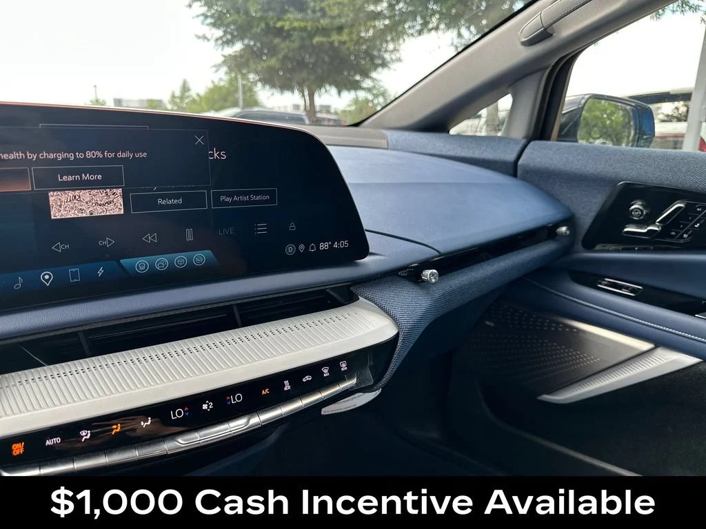 2025 Cadillac OPTIQ Luxury 2 - Photo 28