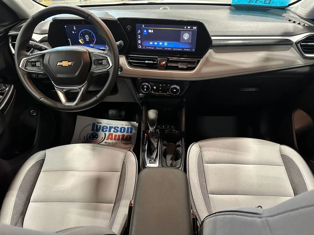 Used 2024 Beige Chevrolet LT image 27