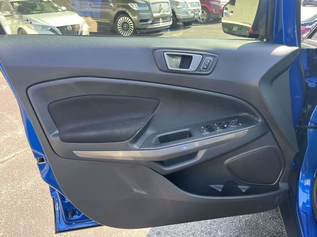 Certified Used 2021 Lightning Blue Metallic Ford SE image 16