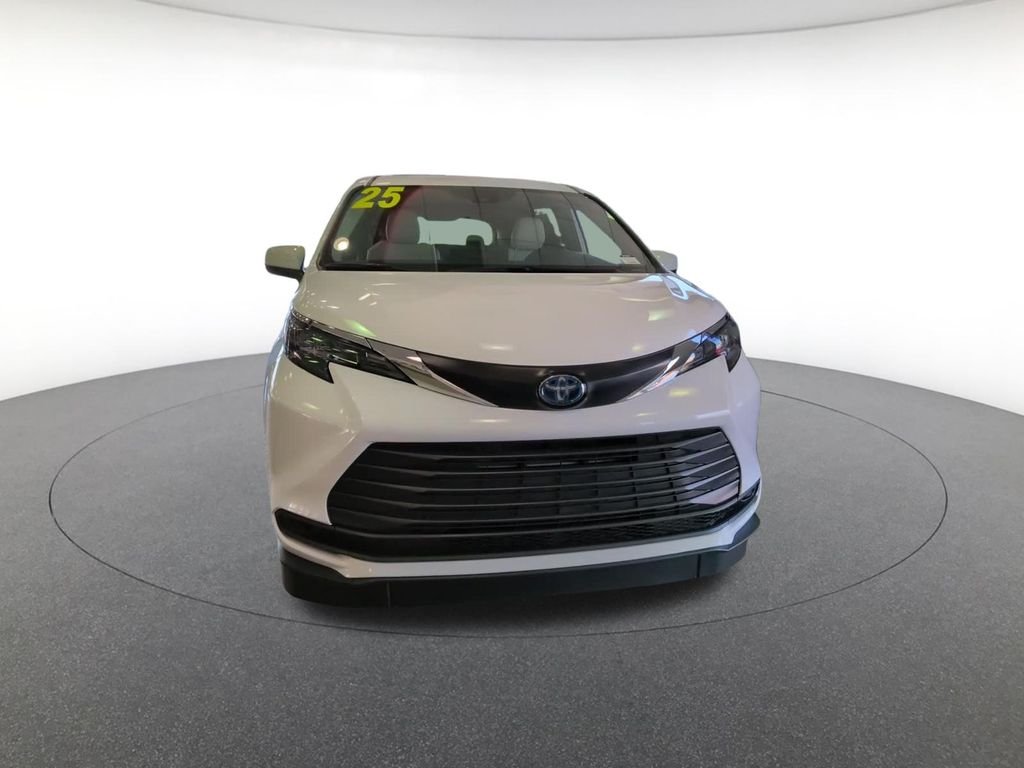 Used 2025 White Toyota LE image 3