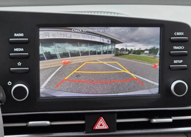 Used 2023 Silver Hyundai SEL image 26